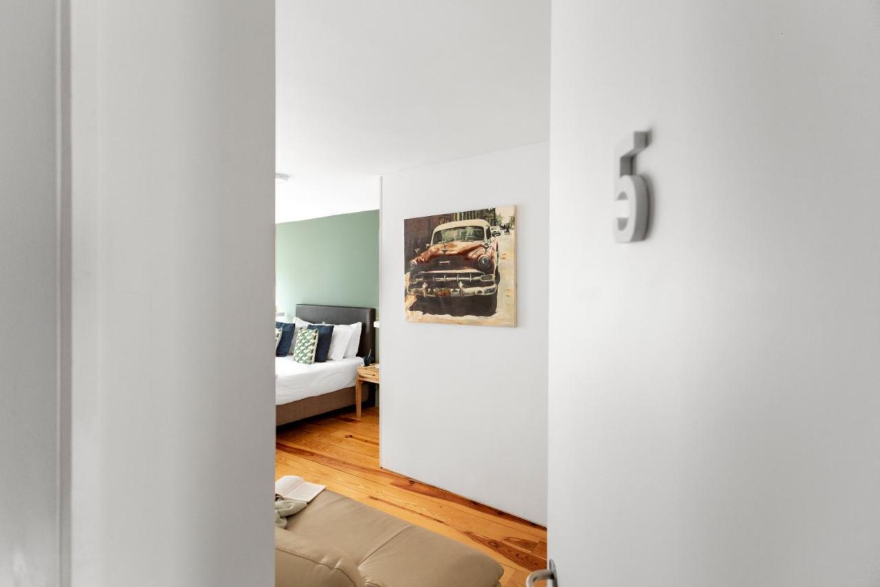 Altido Stylish 5Br Apt With Big Terrace In Principe Real Lisbon Luaran gambar