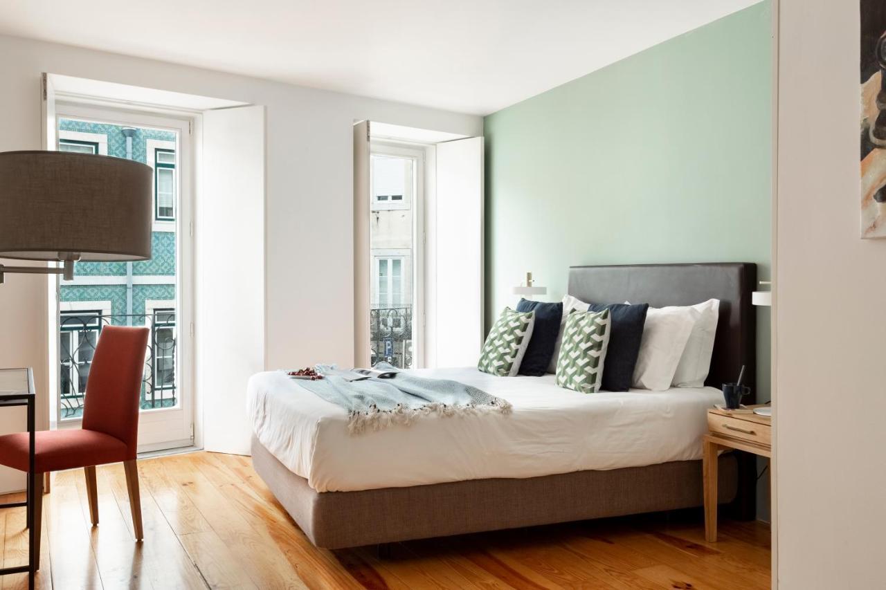 Altido Stylish 5Br Apt With Big Terrace In Principe Real Lisbon Luaran gambar