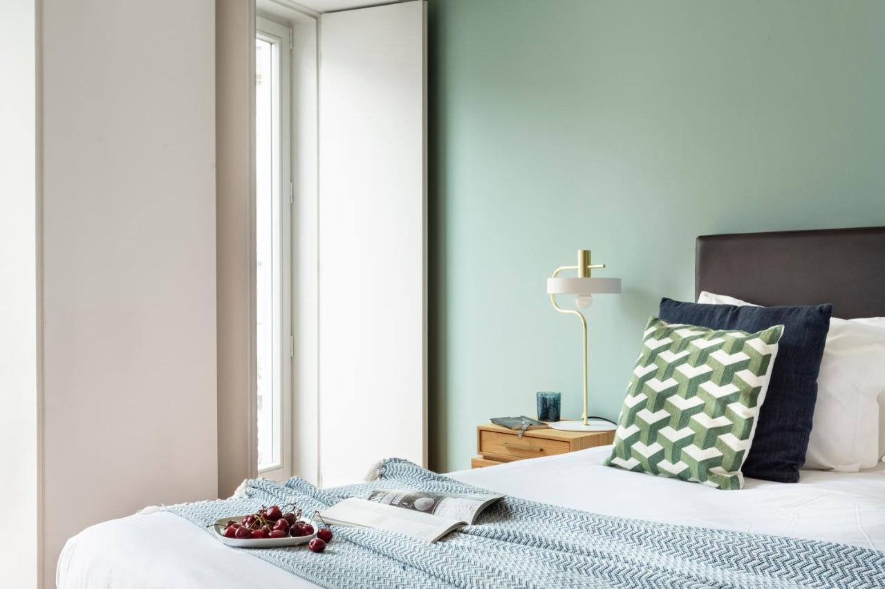 Altido Stylish 5Br Apt With Big Terrace In Principe Real Lisbon Luaran gambar