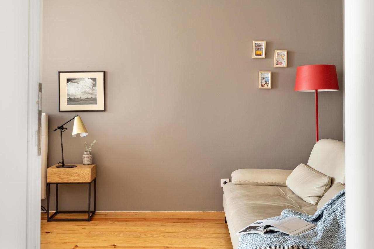 Altido Stylish 5Br Apt With Big Terrace In Principe Real Lisbon Luaran gambar